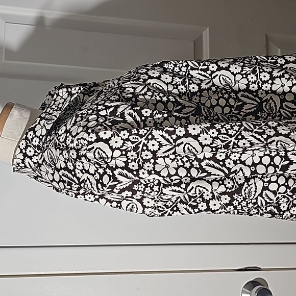 RALPH LAUREN, NWT brown tropical print women's button-down blouse. Size XL - Picture 4 of 12